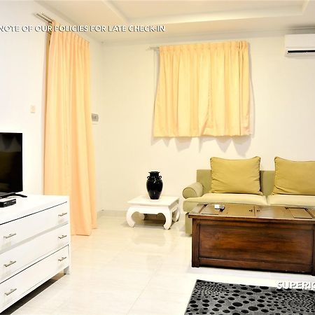 Zen Premium Kemang Timur จาการ์ตา ภายนอก รูปภาพ