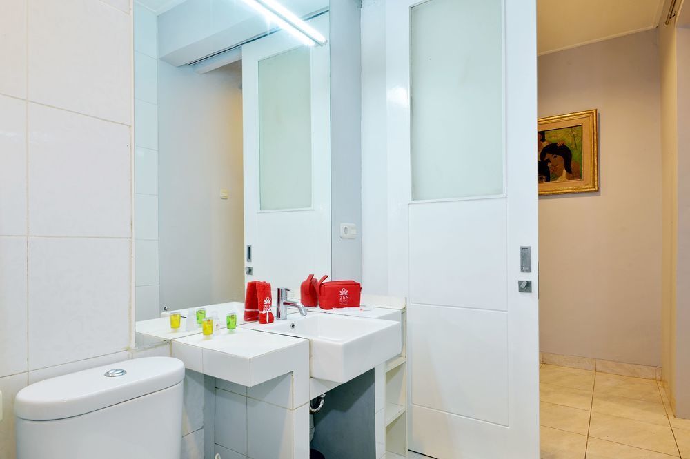 Zen Premium Kemang Timur จาการ์ตา ภายนอก รูปภาพ