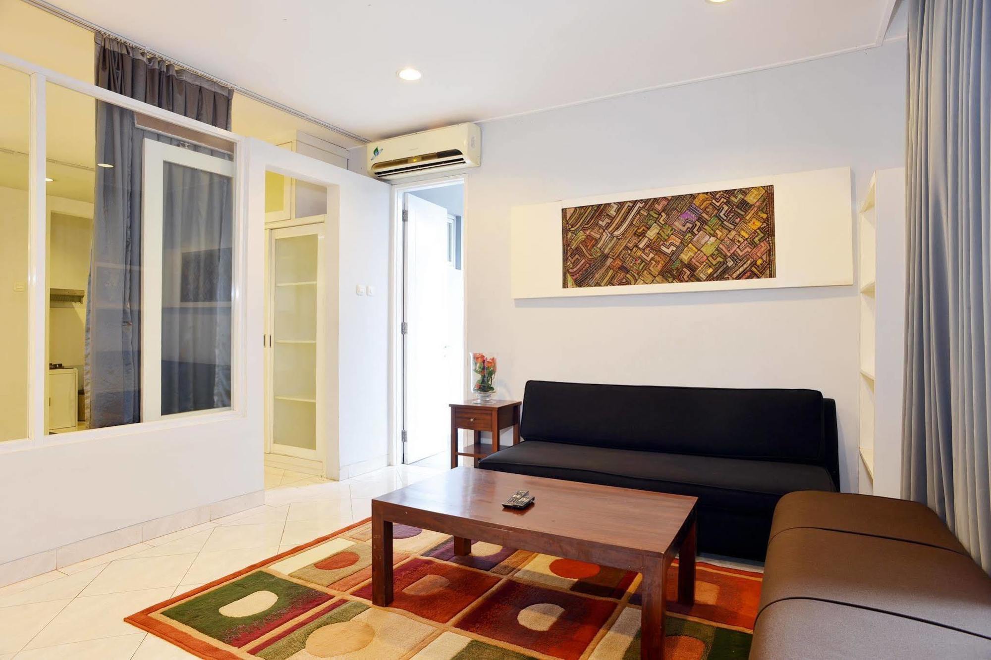 Zen Premium Kemang Timur จาการ์ตา ภายนอก รูปภาพ