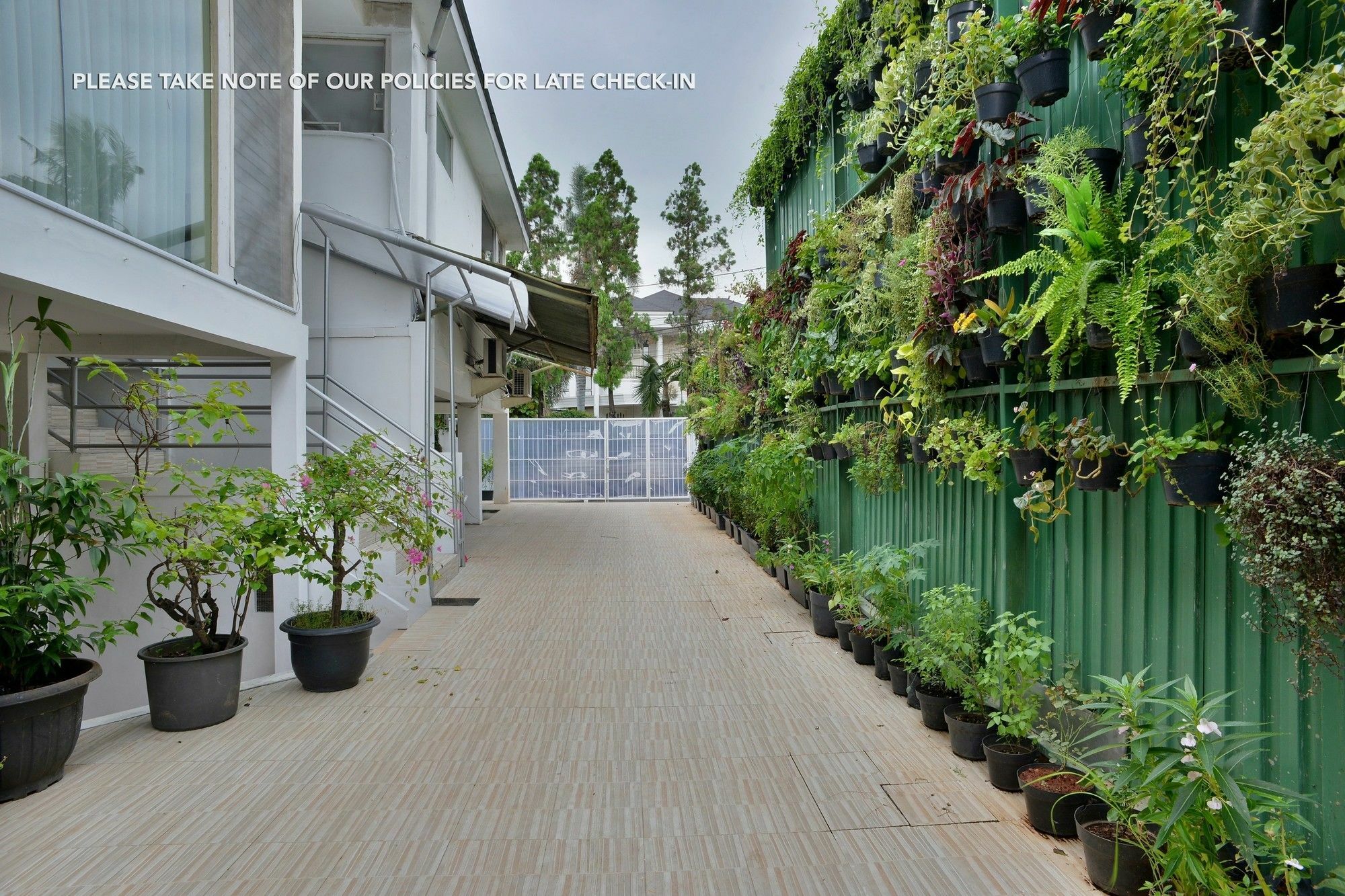 Zen Premium Kemang Timur จาการ์ตา ภายนอก รูปภาพ